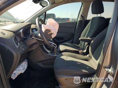 Zdjęcie 7 z 12 samochodu: 2020 CHEVROLET TRAX LS VIN:3GNCJKSBXLL288001 - miniatura