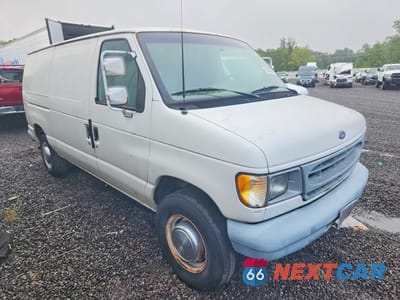 Czwarte zdjęcie samochodu z boku: 2000 FORD ECONOLINE E250 VAN VIN:1FTPE2425YHB17691 - miniatura