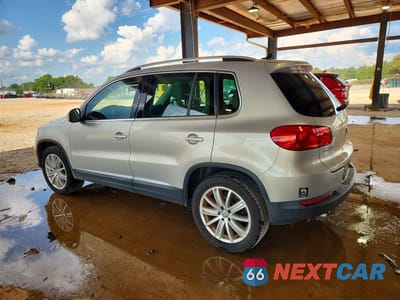 Drugie zdjęcie samochodu z przodu: 2013 VOLKSWAGEN TIGUAN S VIN:WVGAV3AX2DW609219 - miniatura