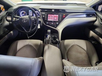 Zdjęcie 8 z 13 samochodu: 2020 TOYOTA CAMRY SE VIN:4T1G11AK2LU511333 - miniatura