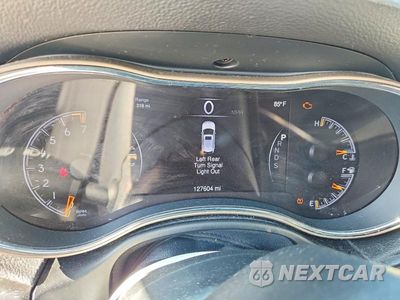 Zdjęcie 9 z 13 samochodu: 2015 JEEP GRAND CHEROKEE LAREDO VIN:1C4RJEAG1FC230943 - miniatura