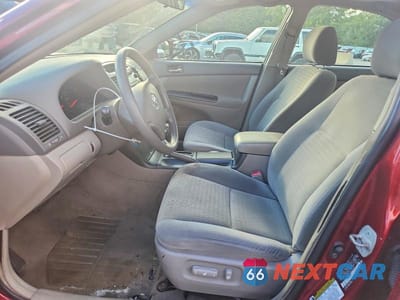 Zdjęcie 7 z 12 samochodu: 2005 TOYOTA CAMRY LE VIN:4T1BE32K95U078587 - miniatura
