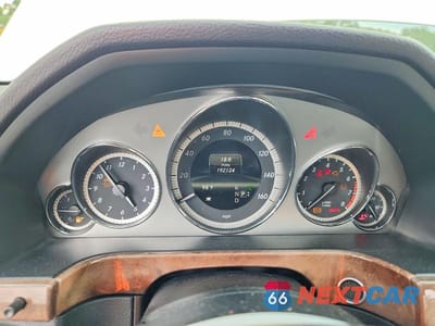 Zdjęcie 9 z 12 samochodu: 2013 MERCEDES-BENZ E 350 VIN:WDDHF5KB5DA759827 - miniatura
