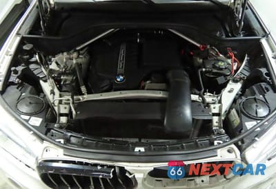 Zdjęcie 7 z 10 samochodu: 2015 BMW X5 XDRIVE35I VIN:5UXKR0C54F0K59653 - miniatura