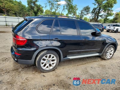 Trzecie zdjęcie samochodu z tyłu: 2013 BMW X5 XDRIVE35I VIN:5UXZV4C58D0B03987 - miniatura