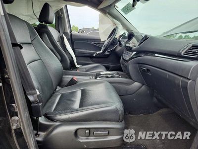 Zdjęcie 7 z 13 samochodu: 2020 HONDA PILOT TOURING VIN:5FNYF6H94LB008874 - miniatura