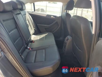 Zdjęcie 10 z 12 samochodu: 2013 VOLKSWAGEN JETTA SE VIN:3VWDP7AJXDM426999 - miniatura