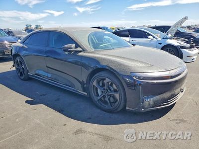 Czwarte zdjęcie samochodu z boku: 2025 LUCID MOTORS AIR PURE VIN:50EA1PGA1SA029024 - miniatura