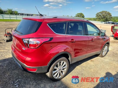 Trzecie zdjęcie samochodu z tyłu: 2018 FORD ESCAPE TITANIUM VIN:1FMCU9J9XJUD44167 - miniatura