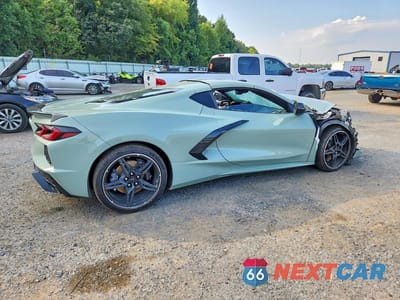 Trzecie zdjęcie samochodu z tyłu: 2024 CHEVROLET CORVETTE STINGRAY 2LT VIN:1G1YB2D47R5125169 - miniatura