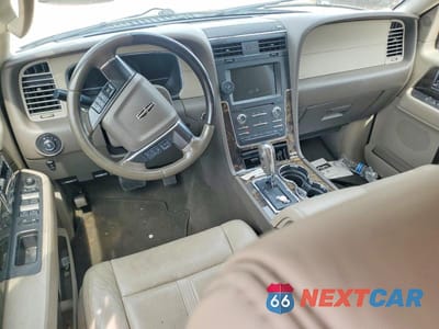 Zdjęcie 8 z 13 samochodu: 2016 LINCOLN NAVIGATOR L SELECT VIN:5LMJJ3HT8GEL12154 - miniatura