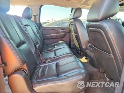 Zdjęcie 11 z 13 samochodu: 2012 CHEVROLET SUBURBAN K1500 LT VIN:1GNSKJE78CR193665 - miniatura