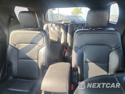 Zdjęcie 10 z 13 samochodu: 2018 FORD EXPLORER LIMITED VIN:1FM5K8F84JGA38444 - miniatura
