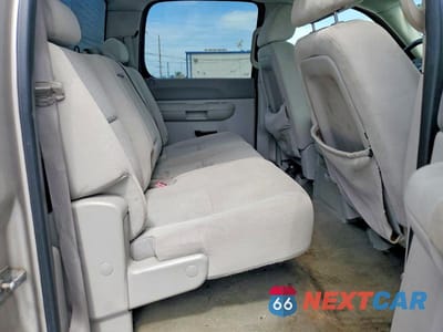 Zdjęcie 10 z 12 samochodu: 2008 GMC SIERRA C2500 HEAVY DUTY VIN:1GTHC23K68F158306 - miniatura