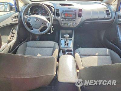 Zdjęcie 8 z 12 samochodu: 2017 KIA FORTE LX VIN:3KPFK4A79HE038613 - miniatura