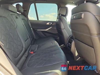 Zdjęcie 11 z 14 samochodu: 2025 BMW X5 XDRIVE50E VIN:5UX43EU02S9Y24174 - miniatura