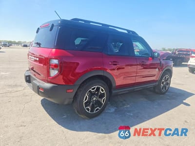 Trzecie zdjęcie samochodu z tyłu: 2025 FORD BRONCO SPORT OUTER BANKS VIN:3FMCR9CN5SRF48721 - miniatura