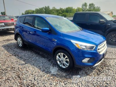 Czwarte zdjęcie samochodu z boku: 2019 FORD ESCAPE SE VIN:1FMCU0GD7KUA07416 - miniatura