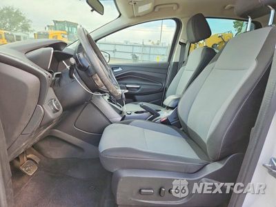 Zdjęcie 7 z 14 samochodu: 2017 FORD C-MAX SE VIN:1FADP5AU4HL114143 - miniatura
