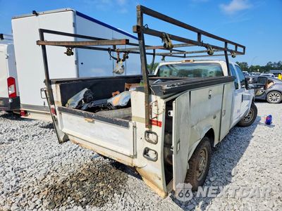 Trzecie zdjęcie samochodu z tyłu: 2016 FORD F250 SUPER DUTY VIN:1FT7X2A66GEB75519 - miniatura