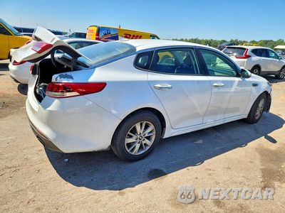 Trzecie zdjęcie samochodu z tyłu: 2018 KIA OPTIMA LX VIN:5XXGT4L32JG215608 - miniatura