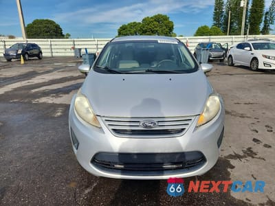 Piąte zdjęcie samochodu w środku: 2012 FORD FIESTA S VIN:3FADP4AJ9CM175835 - miniatura