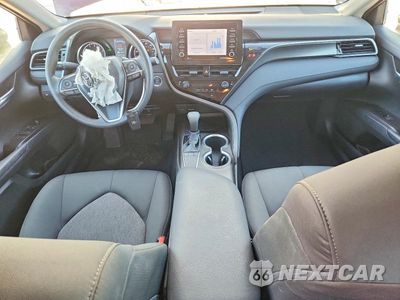 Zdjęcie 8 z 12 samochodu: 2022 TOYOTA CAMRY LE VIN:4T1R11AK1NU071021 - miniatura