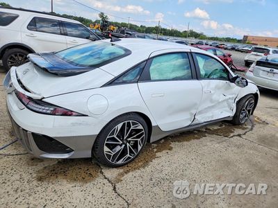 Trzecie zdjęcie samochodu z tyłu: 2025 HYUNDAI IONIQ 6 SEL VIN:KMHM34AC6SA086805 - miniatura