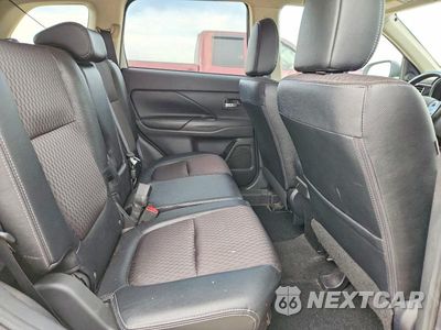 Zdjęcie 10 z 12 samochodu: 2015 MITSUBISHI OUTLANDER SE VIN:JA4AD3A39FZ010544 - miniatura