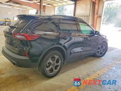Trzecie zdjęcie samochodu z tyłu: 2025 FORD ESCAPE ST LINE SELECT VIN:1FMCU9NA3SUB22883 - miniatura