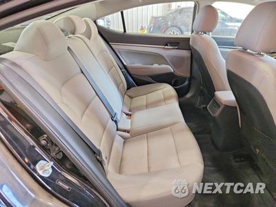 Zdjęcie 10 z 12 samochodu: 2018 HYUNDAI ELANTRA VALUE EDITION VIN:5NPD84LF6JH233662 - miniatura