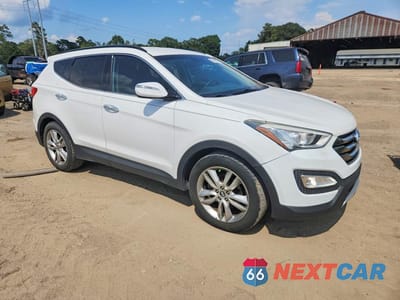 Czwarte zdjęcie samochodu z boku: 2013 HYUNDAI SANTA FE SPORT 2.0T VIN:5XYZU3LA7DG086943 - miniatura