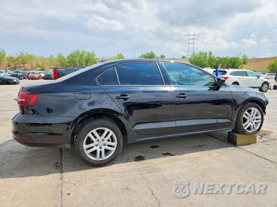 Trzecie zdjęcie samochodu z tyłu: 2018 VOLKSWAGEN JETTA S VIN:3VW2B7AJXJM231969 - miniatura