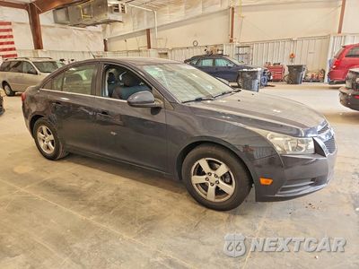 Czwarte zdjęcie samochodu z boku: 2014 CHEVROLET CRUZE LT VIN:1G1PC5SB7E7343574 - miniatura