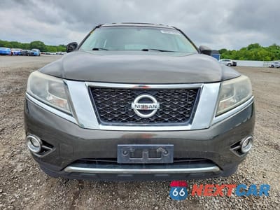 Piąte zdjęcie samochodu w środku: 2015 NISSAN PATHFINDER SV VIN:5N1AR2MMXFC658429 - miniatura