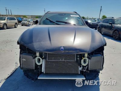 Piąte zdjęcie samochodu w środku: 2020 MASERATI LEVANTE S SPORT VIN:ZN661YUS6LX343245 - miniatura
