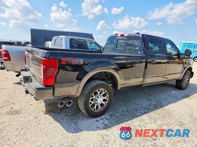 Trzecie zdjęcie samochodu z tyłu: 2021 FORD F350 SUPER DUTY VIN:1FT8W3BT6MEC60678 - miniatura