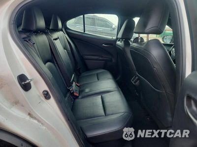 Zdjęcie 10 z 12 samochodu: 2020 LEXUS UX 250H VIN:JTHX9JBH5L2028994 - miniatura