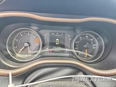 Zdjęcie 9 z 13 samochodu: 2016 JEEP CHEROKEE SPORT VIN:1C4PJMAB4GW226908 - miniatura