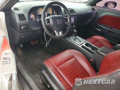 Zdjęcie 8 z 12 samochodu: 2013 DODGE CHALLENGER SXT VIN:2C3CDYAG7DH582437 - miniatura