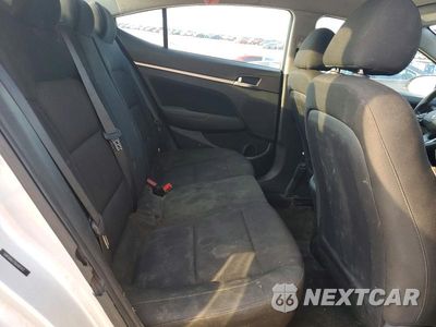 Zdjęcie 10 z 12 samochodu: 2019 HYUNDAI ELANTRA SEL VIN:5NPD84LF7KH483431 - miniatura