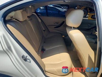 Zdjęcie 10 z 12 samochodu: 2015 BMW 328 I VIN:WBA3A5C50FF609901 - miniatura