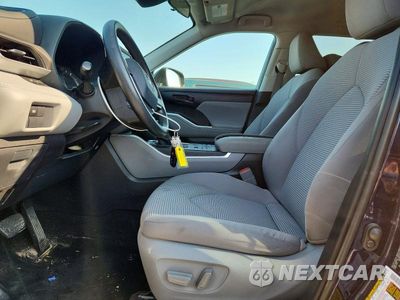 Zdjęcie 7 z 14 samochodu: 2020 TOYOTA HIGHLANDER L VIN:5TDCZRBH8LS509457 - miniatura