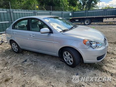 Czwarte zdjęcie samochodu z boku: 2010 HYUNDAI ACCENT GLS VIN:KMHCN4AC8AU416494 - miniatura