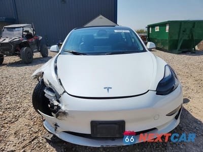Piąte zdjęcie samochodu w środku: 2023 TESLA MODEL 3 VIN:5YJ3E1EA3PF456687 - miniatura
