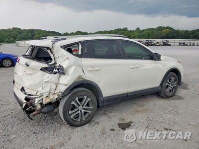 Trzecie zdjęcie samochodu z tyłu: 2018 TOYOTA RAV4 LE VIN:JTMBFREVXJJ180910 - miniatura