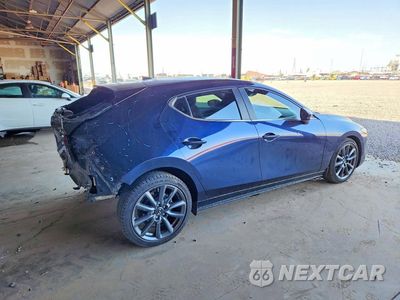 Trzecie zdjęcie samochodu z tyłu: 2020 MAZDA 3 PREFERRED VIN:JM1BPAMM7L1158390 - miniatura