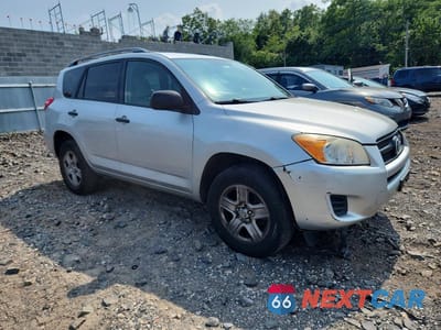 Czwarte zdjęcie samochodu z boku: 2010 TOYOTA RAV4 BASE VIN:2T3JF4DV0AW071695 - miniatura