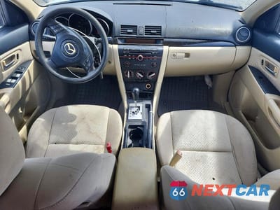 Zdjęcie 8 z 12 samochodu: 2004 MAZDA 3 I VIN:JM1BK12F641187299 - miniatura