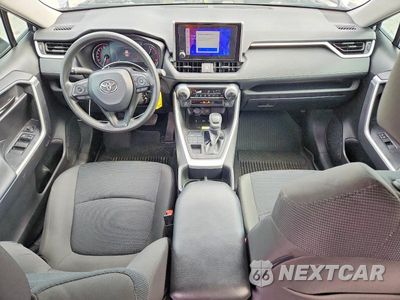 Zdjęcie 8 z 13 samochodu: 2024 TOYOTA RAV4 LE VIN:2T3F1RFV4RC414942 - miniatura